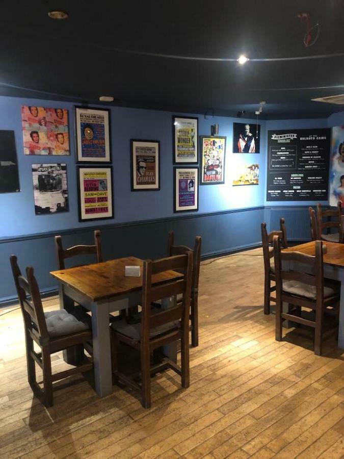 The Holroyd Arms 호텔 길드포드 외부 사진